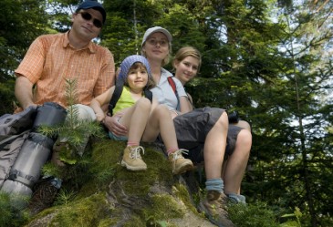 SpringActivities,Hiking,FamilyHike,FamilyHiking