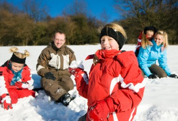 WinterGames,NeighborhoodGames,KidsintheSnow,PlayingintheSnow