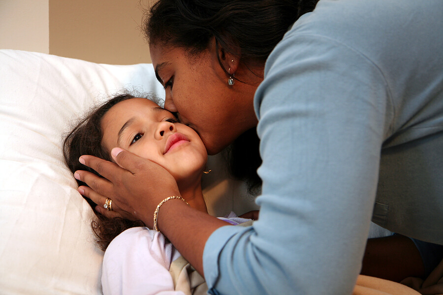 NewYearsResolution,motheranddaughteratbedtime