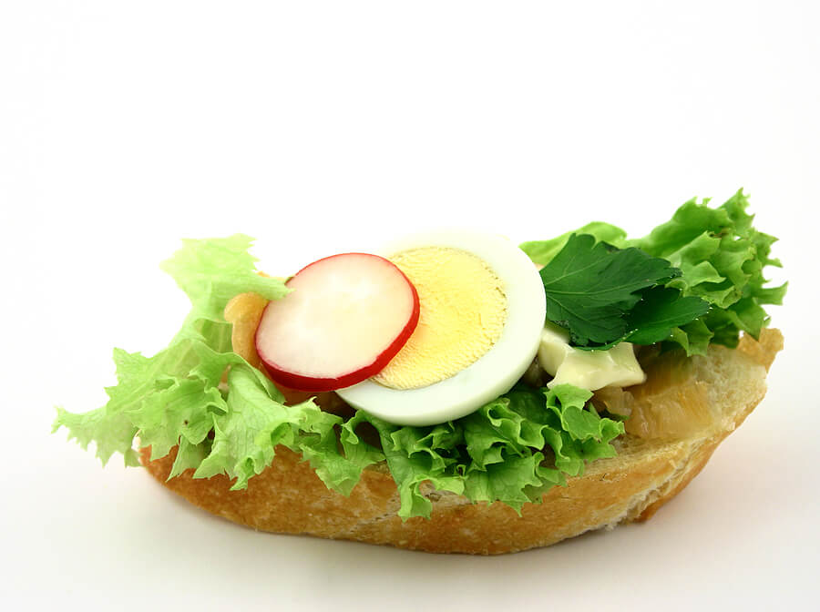 Smallopenfaceeggsandwich