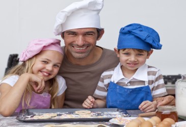 KidsintheKitchen,CookingFamily,FatherandKidsCooking